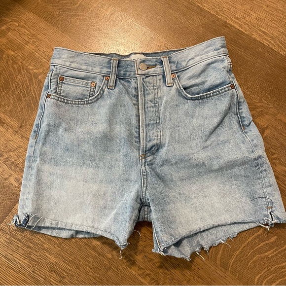ARITZIA Yoko Hi-Rise Mid-Thigh Denim Short - Picture 2 of 4